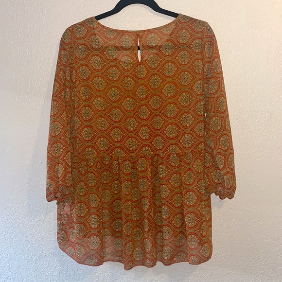 Allison Joy sheer print top - Picture 2 of 5